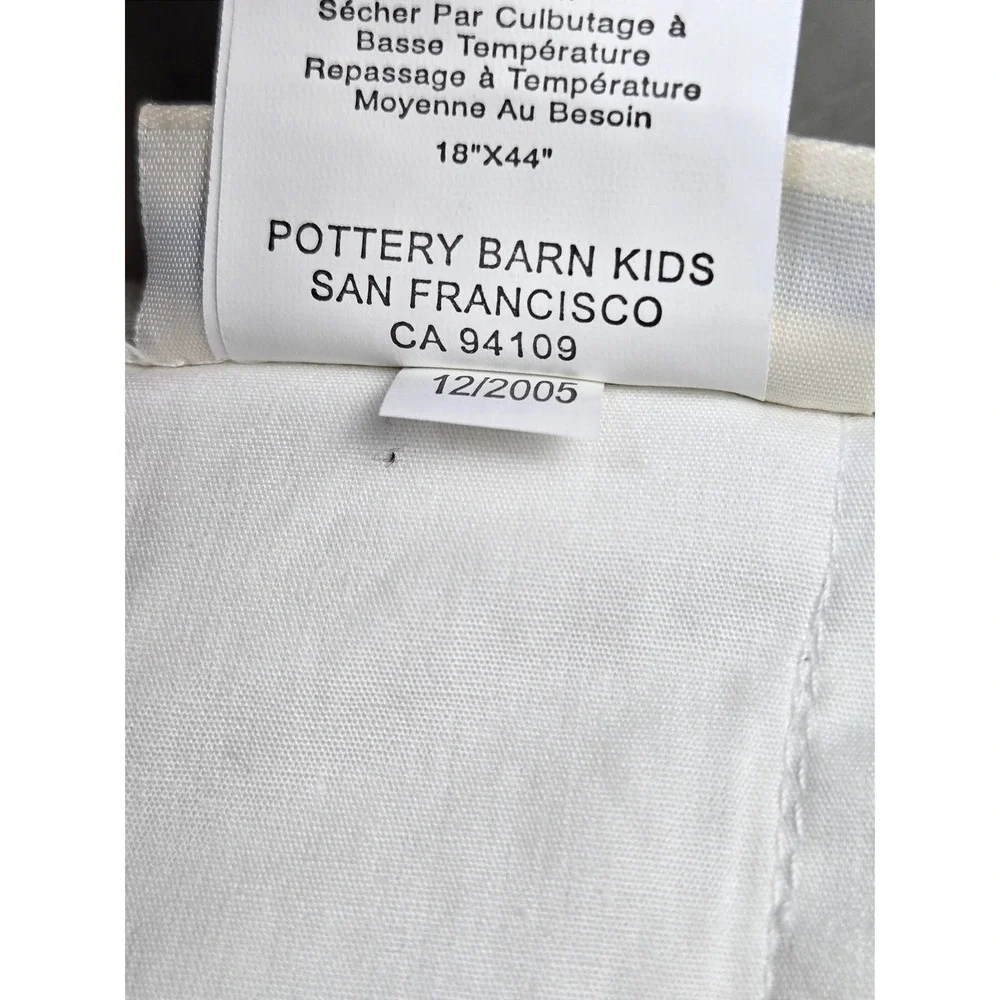 Pottery Barn Kids 2 Panels 18x44 White Embroidered Insect Bug Window Valance